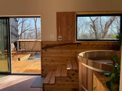 Jalu Bathhouse - Health spa in Lawrence