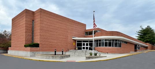 Mid-County Family YMCA - Gym in Brentwood