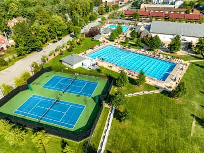 Genesis Health Clubs - Blairwood Tennis, Swim & Fitness - Gym in Louisville