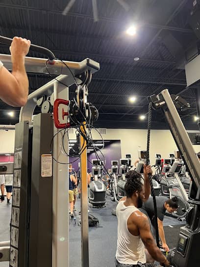Crunch Fitness - Harrisburg - Gym in Harrisburg