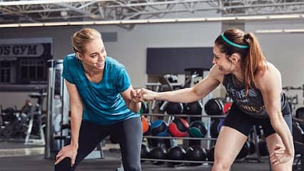 Gold's Gym Woodinville - Gym in Woodinville