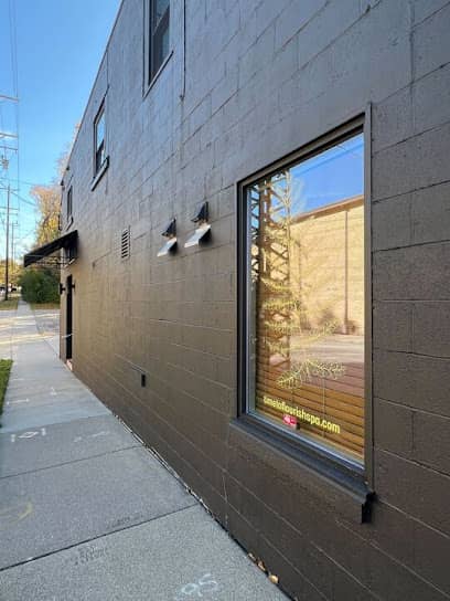 Flourish Spa - Spa in Appleton