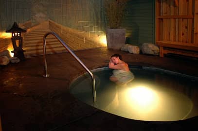 Chozu Bath & Tea Gardens - Spa garden in Ashland