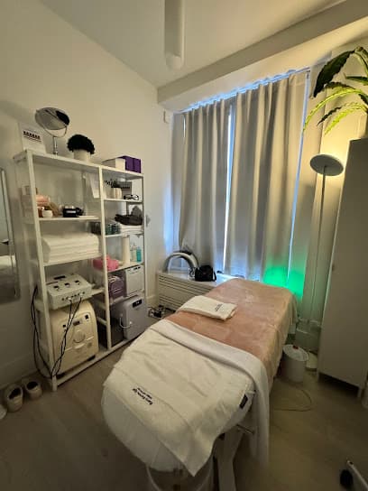 Berry Blonde Spa - Medical spa in New York, NY